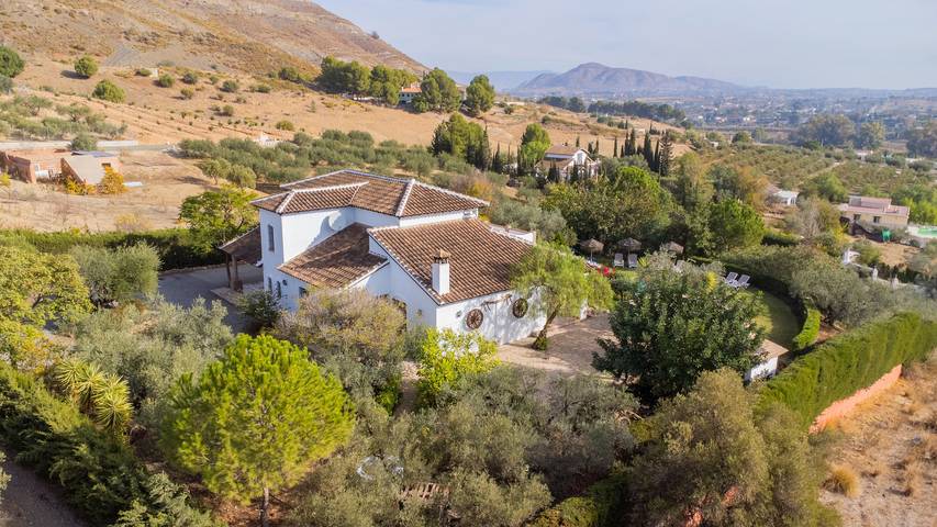 Casa rural para 14 personas, con jardín y terraza en Alhaurín el Grande - 3
