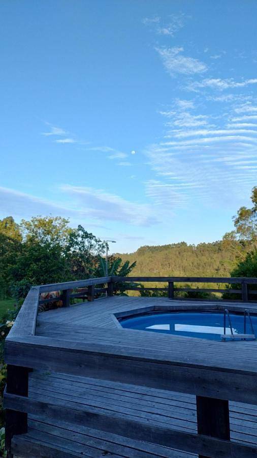 Casas e apartamentos de temporada para 10 pessoas, com vista e piscina e ainda jardim, com animais de estimação em Viamão