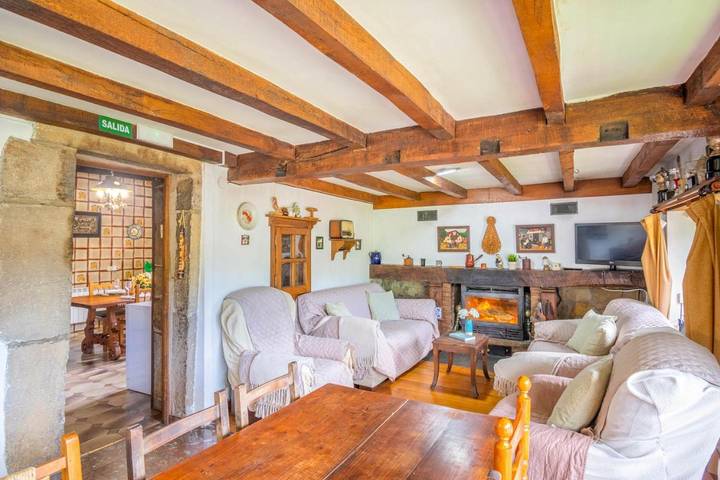 Casa de vacaciones para 12 personas, con piscina además de terraza y vistas, Se admiten mascotas en Navarra - 3