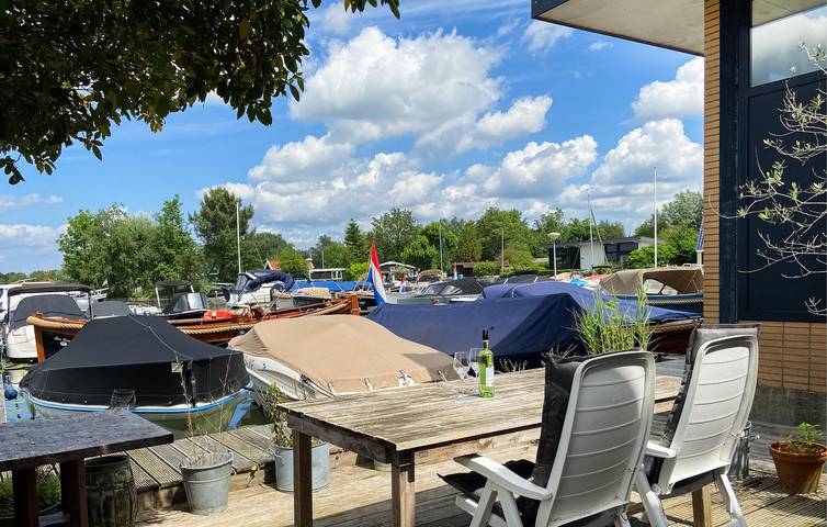 Hausboot für 4 Personen, mit Terrasse und Ausblick in den Niederlande - 2