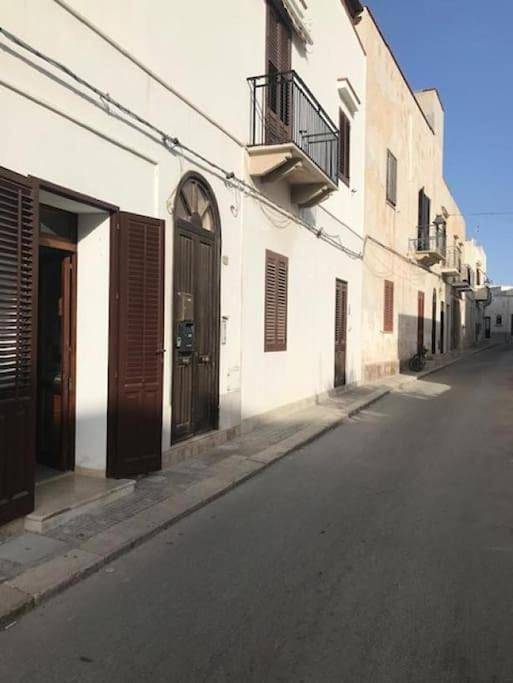 Appartamento per 2 persone, con panorama e giardino in Favignana città