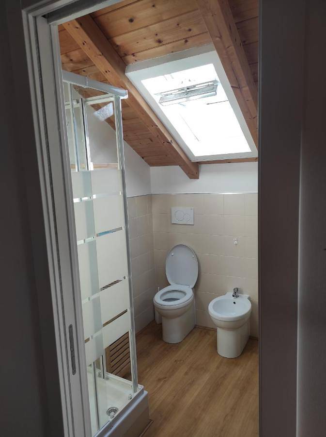 Pension voor 2 personen, met terras in Vado Ligure