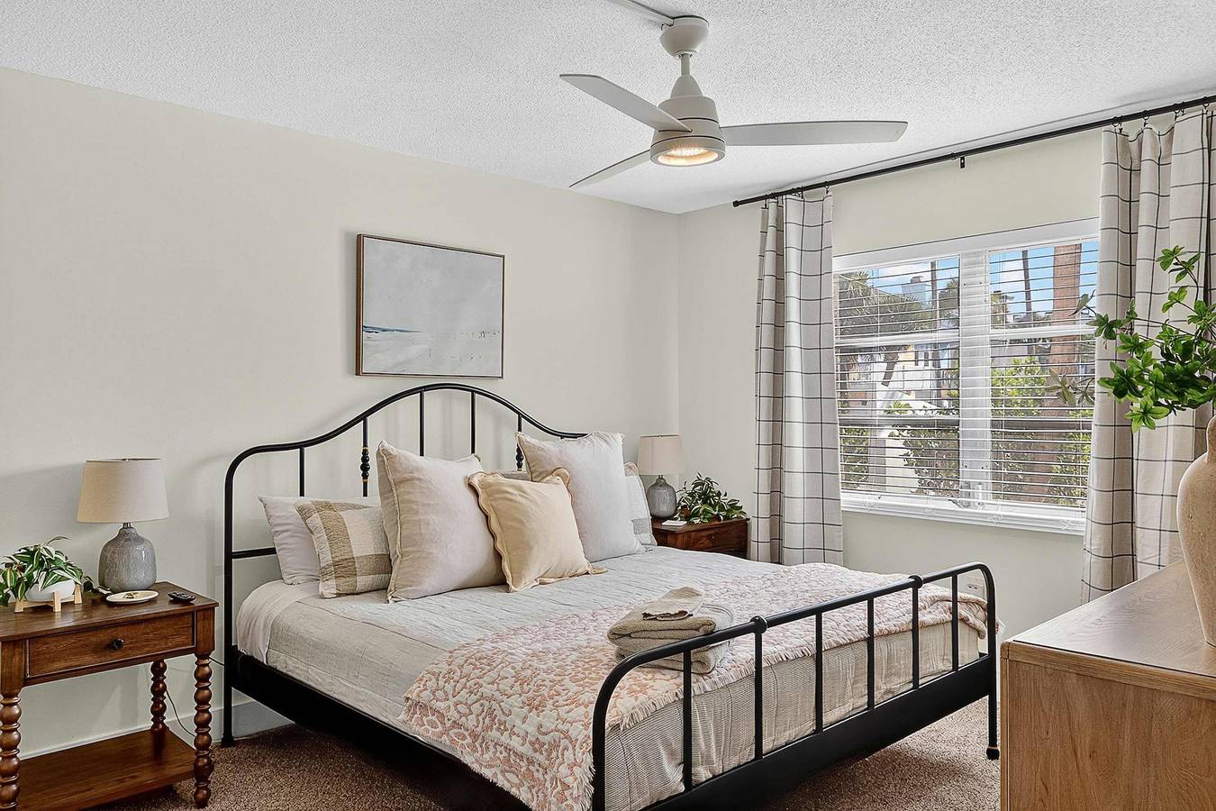 Ganze Wohnung, Coastal Paradise Condo Steps To Crescent Beach in Siesta Key, Sarasota County