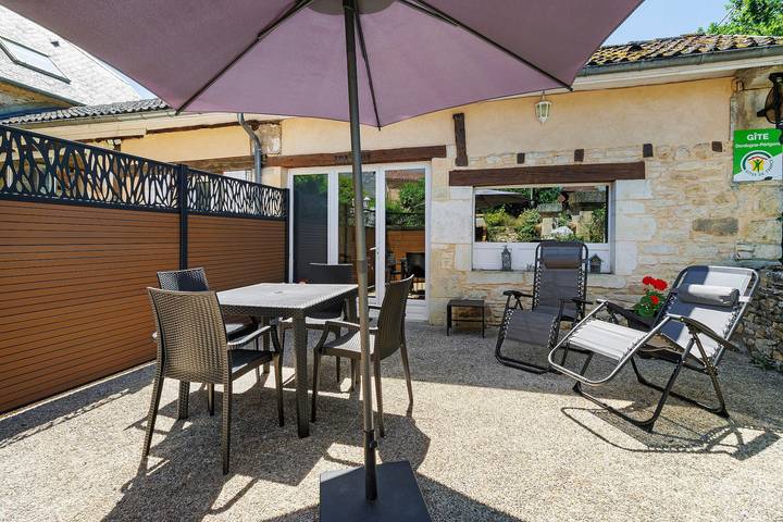 Gîte "Le Four à Pain" – Charming Studio with Private Terrace in Périgord Noir in Paulin, Périgord Noir