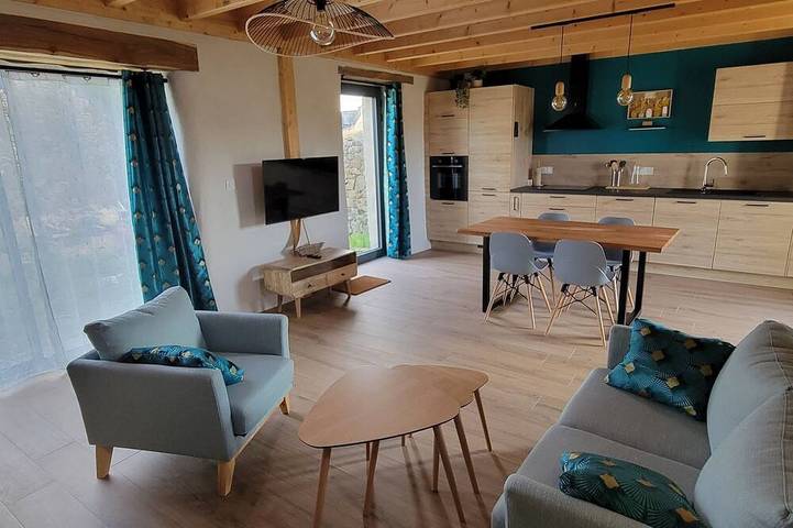 Location de vacances pour 2 personnes, avec jardin et terrasse à Kernilis