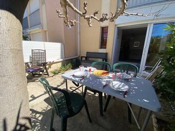 Gîte pour 4 personnes, avec terrasse, animaux acceptés dans Office De Tourisme De Narbonne Plage