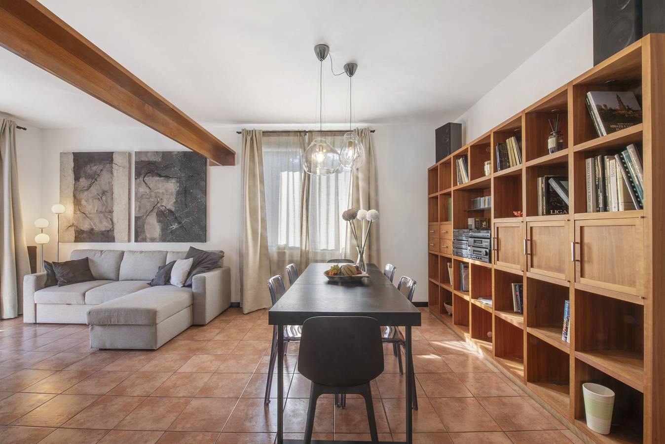 Ganze Wohnung, Ferienwohnung 'Design Home' mit Balkon und Wi-Fi in Lecco, Westliche Bergamo-Alpen