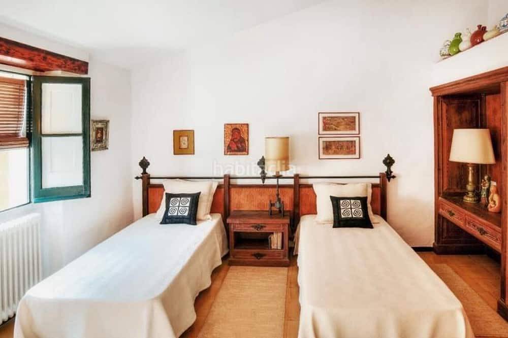 Wonderful 3-bedroom house with garden and Bbq,  in Sant Feliu de Guíxols in Sant Feliu de Guíxols, Costa Brava