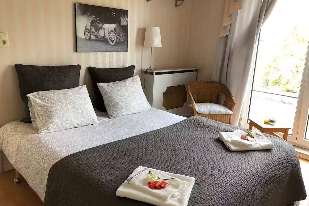 5000Sqfeet/3floors+studio/3parking/nearcity/garden in Zaventem, Vlaams-Brabant