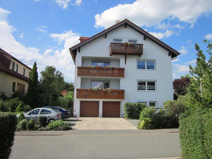 Ferienwohnung für 2 Personen, mit Balkon/Terrasse und Balkon sowie Terrasse und Garten in Franken