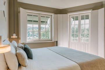 Hôtel pour 3 personnes, avec jardin ainsi que vue et piscine à Amarante