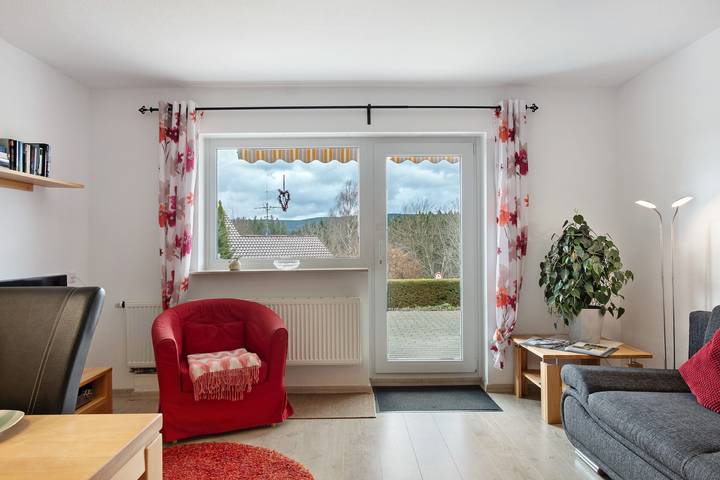 Ganze Wohnung, Ferienwohnung 'Pflumberg, 46qm' mit Privatterrasse, Gemeinschaftsgarten und Wi-Fi in Kappel (Lenzkirch), Lenzkirch