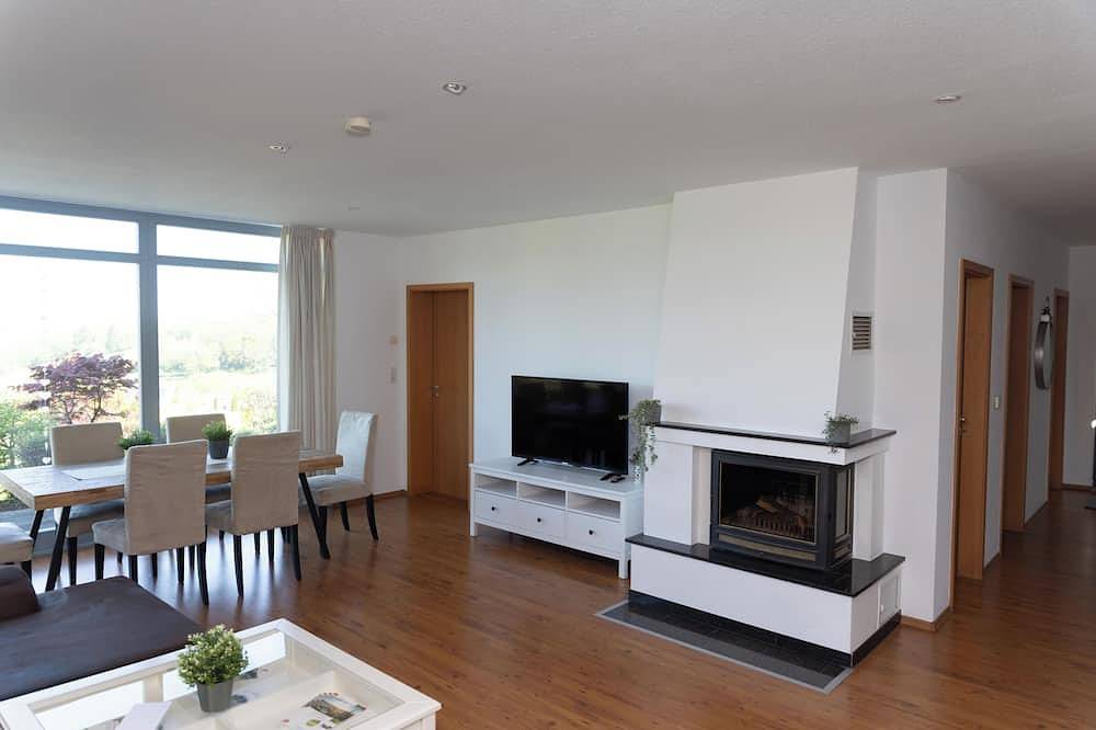 Ganze Wohnung, Ferienwohnung Teuto-Idyll optimaler Startpunkt für Wanderungen und Fahrradtouren in Heiligenkirchen, Detmold