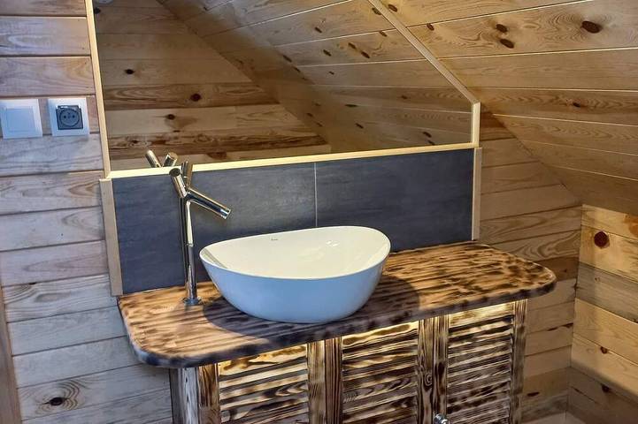 2 - bedroom mountain chalet with sauna and hot tub in Sudety (Polska)