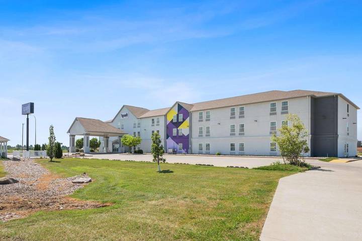 Hôtel pour 2 personnes, avec piscine à Minot