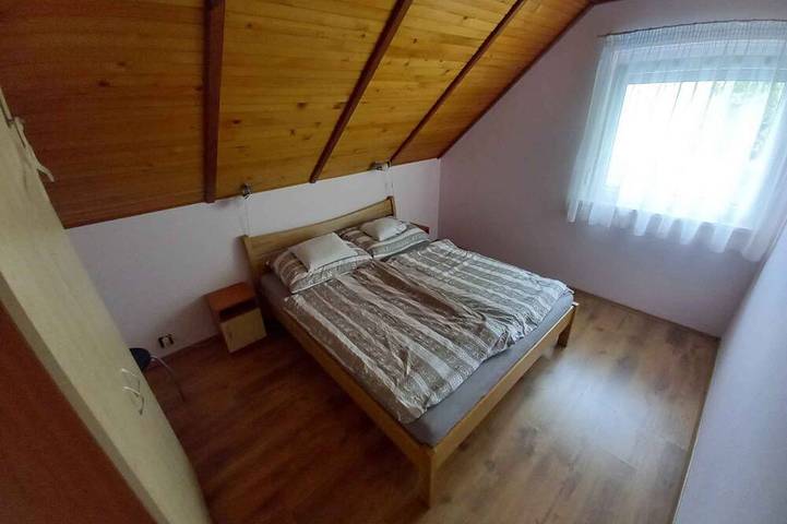 Maison de vacances avec piscine et douche de jardin in Badacsonytomaj, Balaton Region