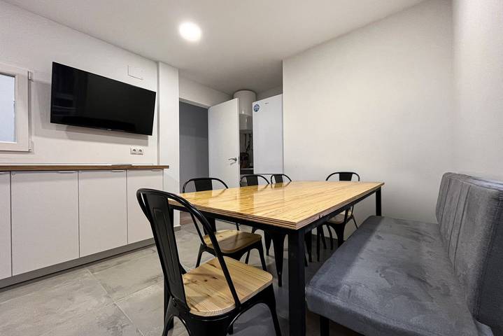 Apartamento entero, 625A apartamento 5 dormitorios con 5 baños in Oviedo, Cordillera Cantábrica