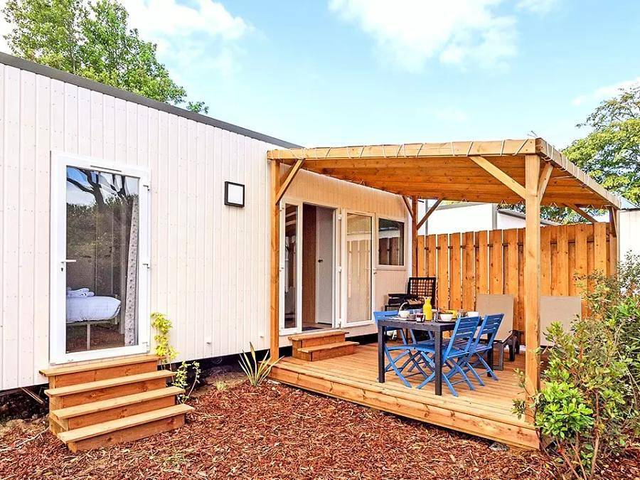 Yelloh! Village Domaine Berrua - Mobilhome 4 personnes - Cottage Ilbarritz Premium 3 Pièces 4 Personnes Climatisé + Tv + Jacuzzi in Bidart, Région de Bayonne