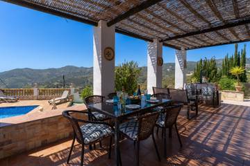 Villa for 4 People in Frigiliana, Costa del Sol, Photo 3