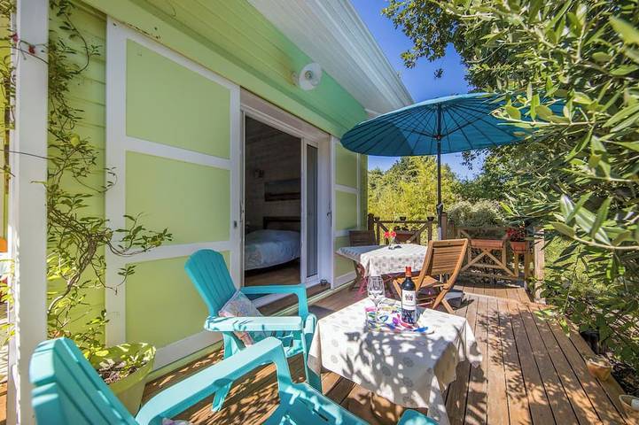 Location de vacances pour 2 personnes, avec jardin à Le Porge