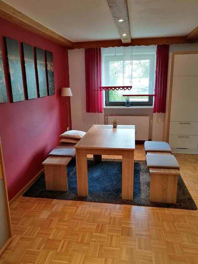 Ganze Wohnung, One-Bedroom Apartment in Nittenau, Ostbayern