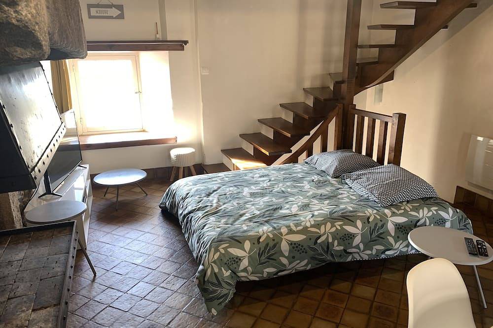 Acces A La Mer - Sciotot - La Petite Maison in Les Pieux, Côte de la Déroute