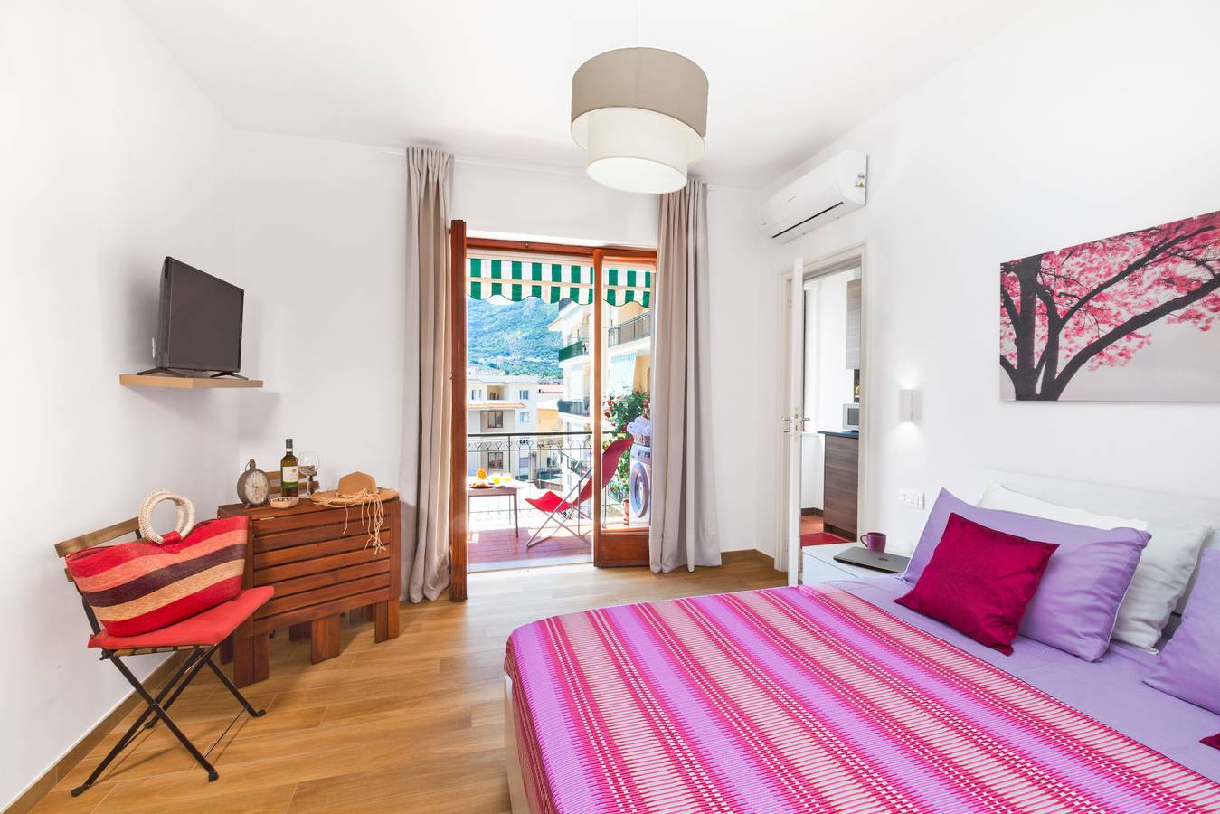 Appartement de vacances entier, Sofia Flora Studio in Piano di Sorrento, Province de Naples