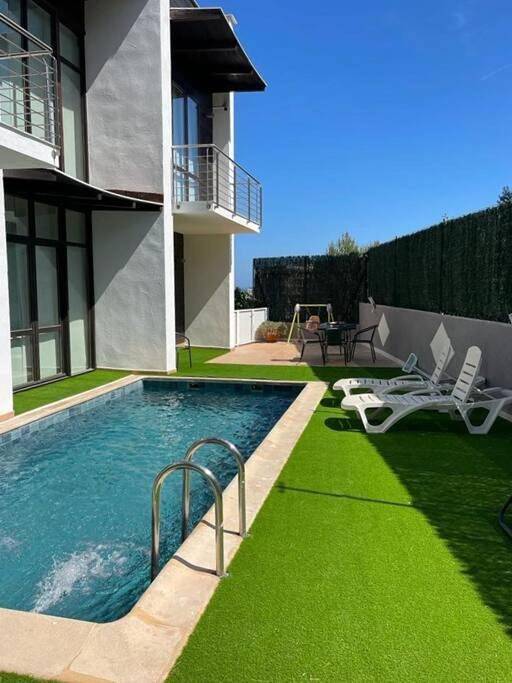 Chalet para 8 personas, con vistas además de piscina y jardín, Se admiten mascotas en Provincia de Castellón - 4