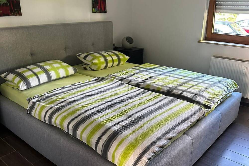 Ganze Wohnung, Moderne, großzügige 2 Zimmer Wohnung, Nähe zu Audi, Lidl, Bosch, Kaufland in Obersulm, Kurpfalz