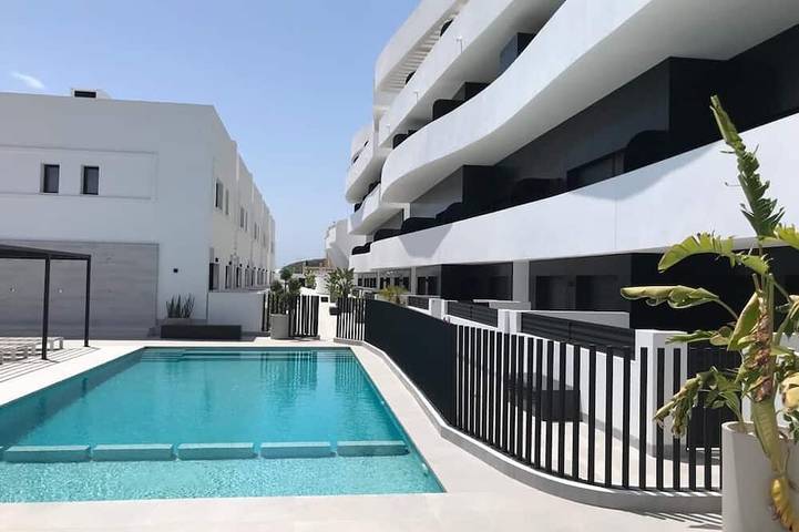 Villa pour 4 personnes, avec Terrasse et Piscine à Guardamar del Segura