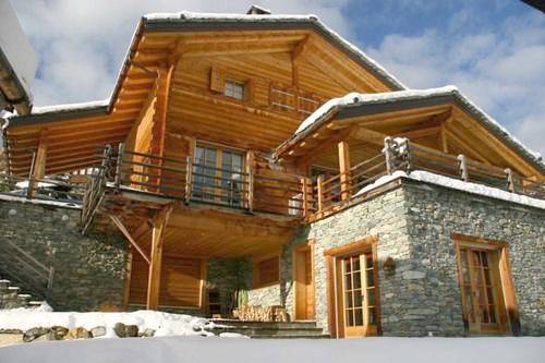 Double Room with Private External Bathroom in Bagnes, Alpes valaisannes