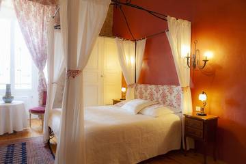 Château pour 2 personnes, avec jacuzzi dans l' Hérault