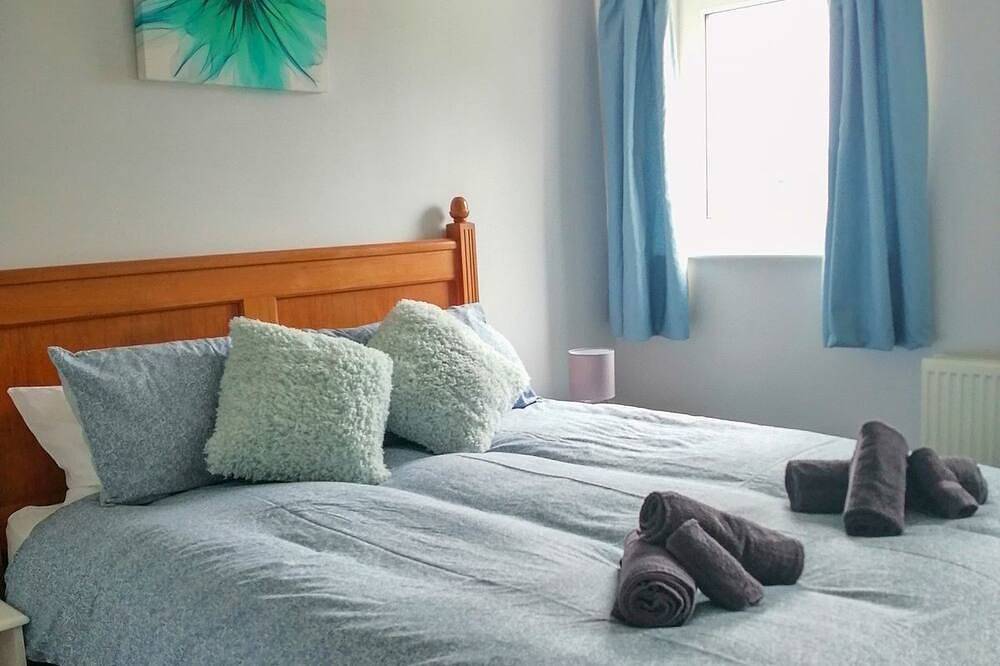 5 bedroom accommodation in Brandesburton, near Hornsea in Brandesburton, East Riding of Yorkshire