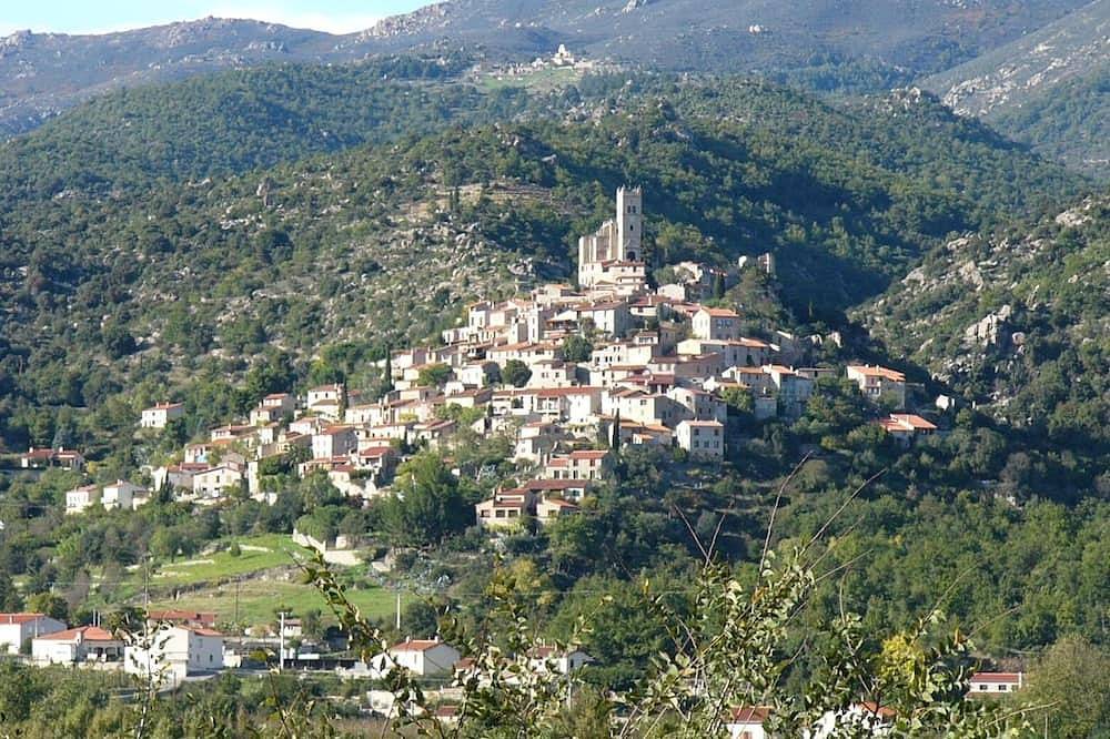 Appartement entier, Appartement Cottage Au Coeur Du Beau Village D'eus in Eus, Région de Prades