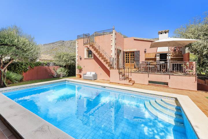 Villa für 8 Personen, mit Garten und Terrasse - 1
