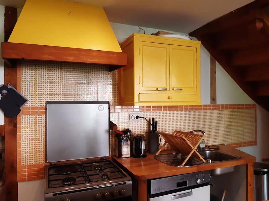Gîte à la Ferme qui prend racines in Viscomtat, Parc Naturel Régional Livradois-Forez