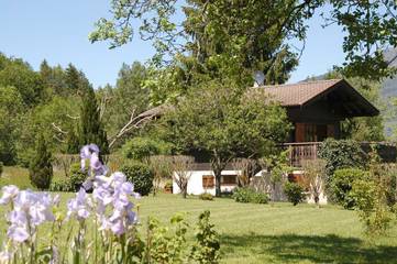 Gîte pour 6 personnes, avec vue et jardin, animaux acceptés à Alex (Annecy)