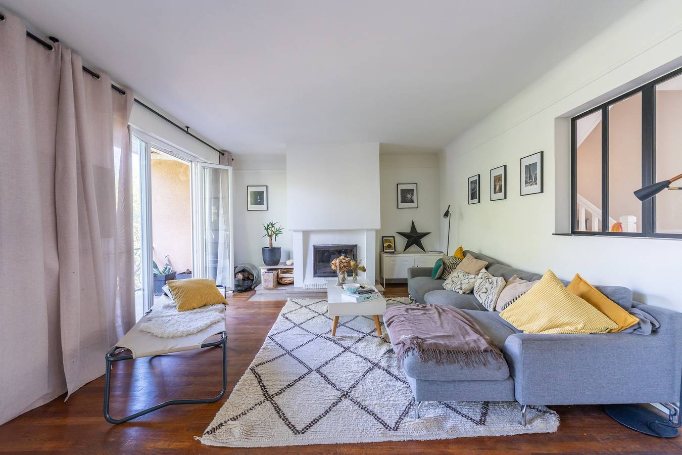La Maison Rabier - Gare La Barre Ormesson à 300 m in Deuil-la-Barre, Val-d'Oise