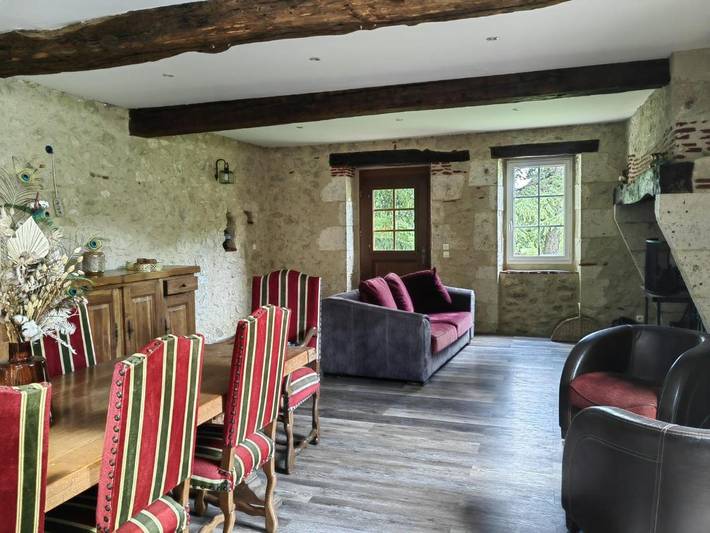 Location de vacances pour 8 personnes, avec Terrasse et Jardin ainsi que Piscine et Vue à Vic-Fezensac - 2
