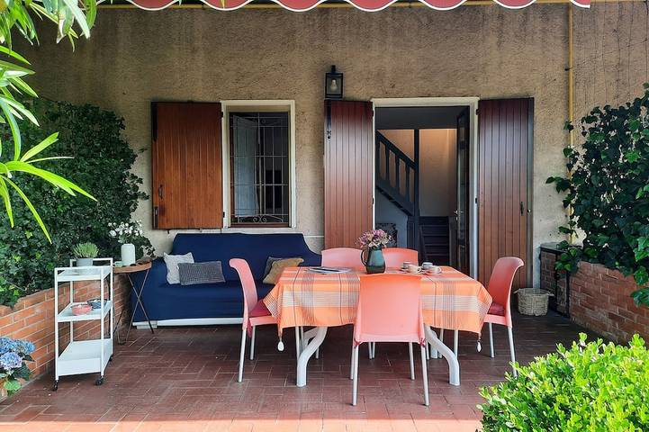 Ferienwohnung für 4 Personen, mit Pool und Garten