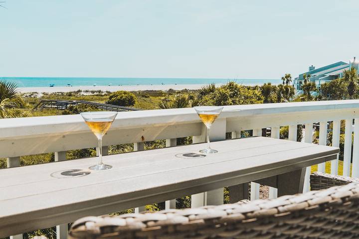 Vacation rental for 7 people, with pool and balcony in Wild Dunes