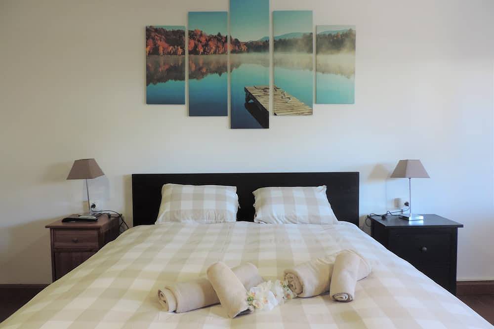 Chalet Medina 4  Sky Channels+Private Heated Pool+Privacy+Internet + Relax Villa in Playa Blanca, Yaiza