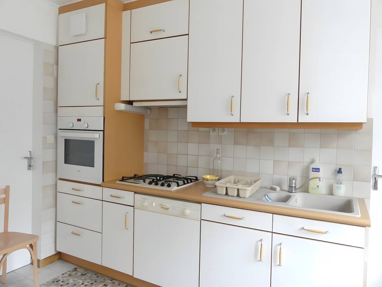 Gîte Chez Madeleine: terraza privada, jardín y Wi-Fi en Coutances in Coutances, Coutances y alrededores