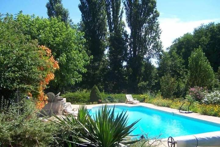 Gîte pour 8 personnes, avec jardin à Saint-Hilaire-de-la-Côte