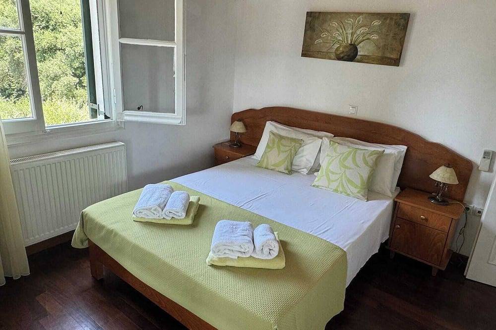 Prestige Villen | Gastouri Dorf | 2 Minuten zu Fuß zu Tavernen, Lawned Gardens in Achilleio, Korfu