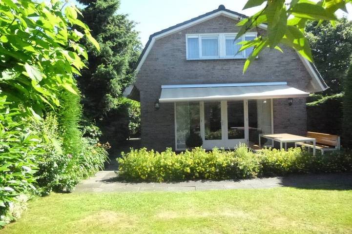 Bungalow für 6 Personen, mit Garten