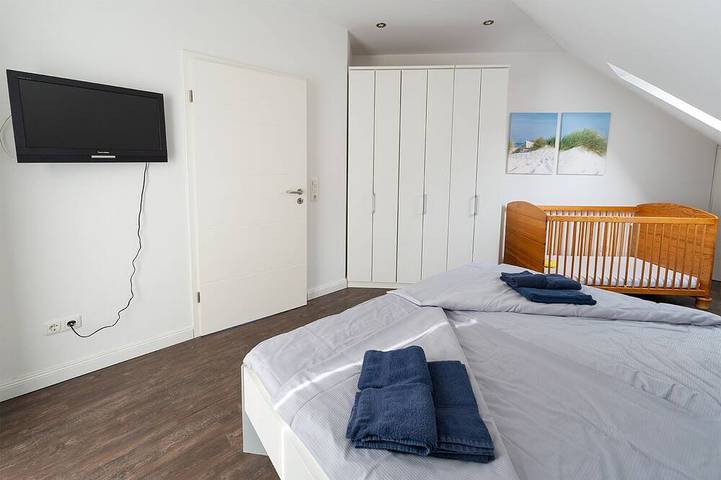 Ferienhaus für 6 Personen, mit Pool und Balkon sowie Garten am Jadebusen - 3