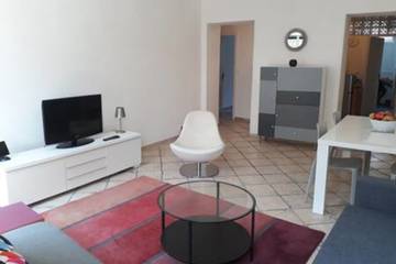 Gîte pour 4 personnes dans Bowling Acropolis Nice