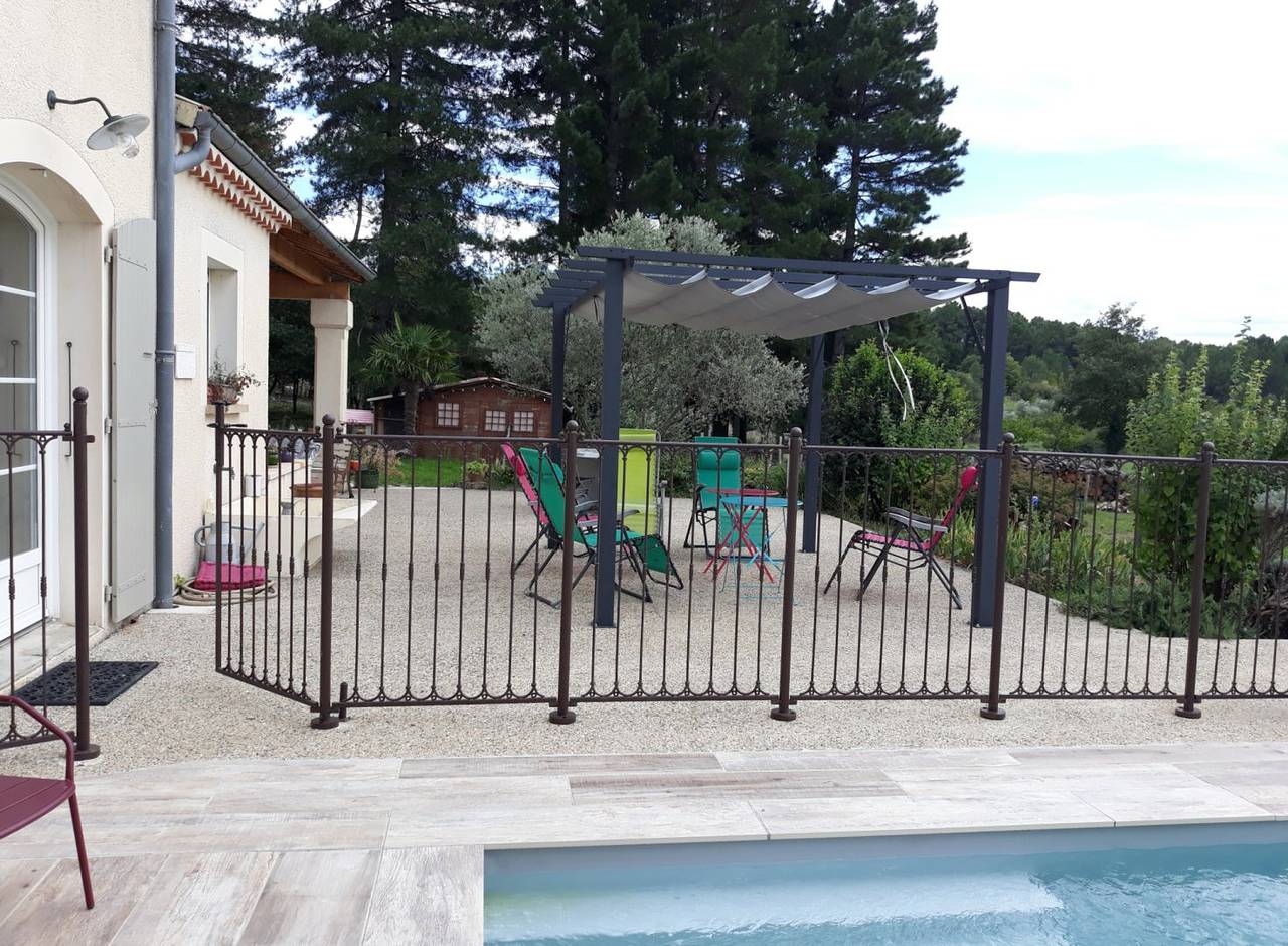 Grande villa avec piscine privée in Ailhon, Parc naturel régional des Monts d'Ardèche