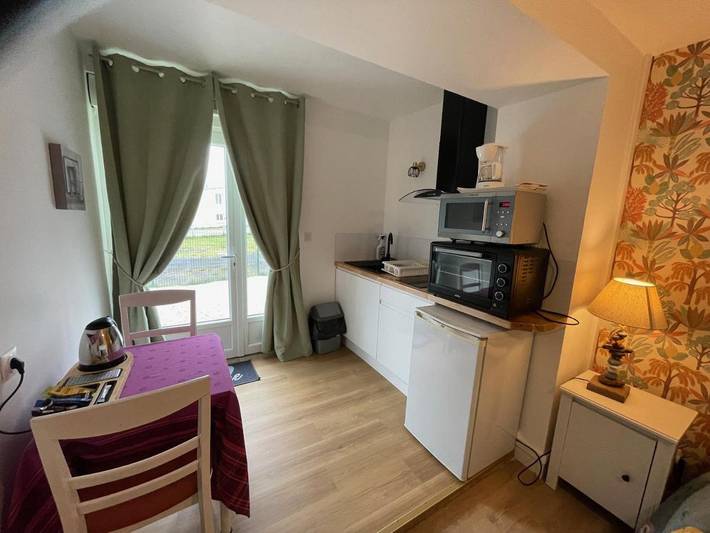 Location de vacances pour 4 personnes, avec jardin et vue à Saint-Côme-de-Fresné - 4